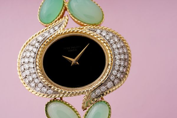 What do Marie Antoinette, Ellen DeGeneres and Catherine Deneuve have in common? Answer: A taste for beautiful watches. Our Geneva Specialist Tiffany To presents some of the iconic timepieces they have owned. 