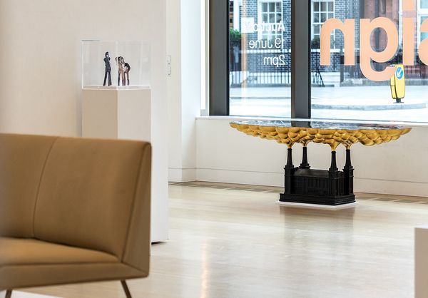 Tour our Design sale in this virtual reality walkthrough from 30 Berkeley Square. On view: Gio Ponti, Fontana Arte, Max Ingrand, Claude Lalanne and more.