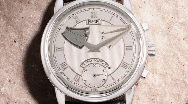 Commissioned by Piaget in the 1990s, the Gouverneur Grande Sonnerie is a rare early masterpiece by François-Paul Journe that helped launch his legendary career.