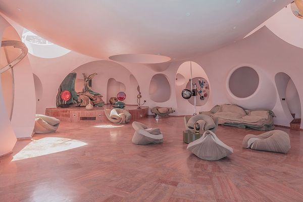 This year, NOMAD journeys to the unpredictable architecture of the "Bubble Palace," a radically organic abode on the edge of the Mediterranean.