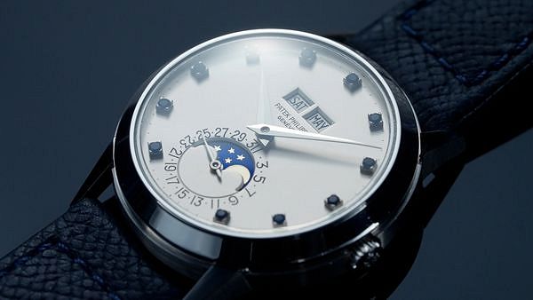 百達翡麗型號3448/100鉑金萬年曆自動腕錶在過去的 23 年中一直由私人藏家收藏，今個秋季亮相《名錶薈萃—香港 XIII》。